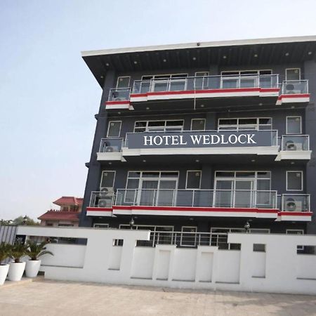 Hotel Wedlock Sector 47 Gurgaon Dış mekan fotoğraf